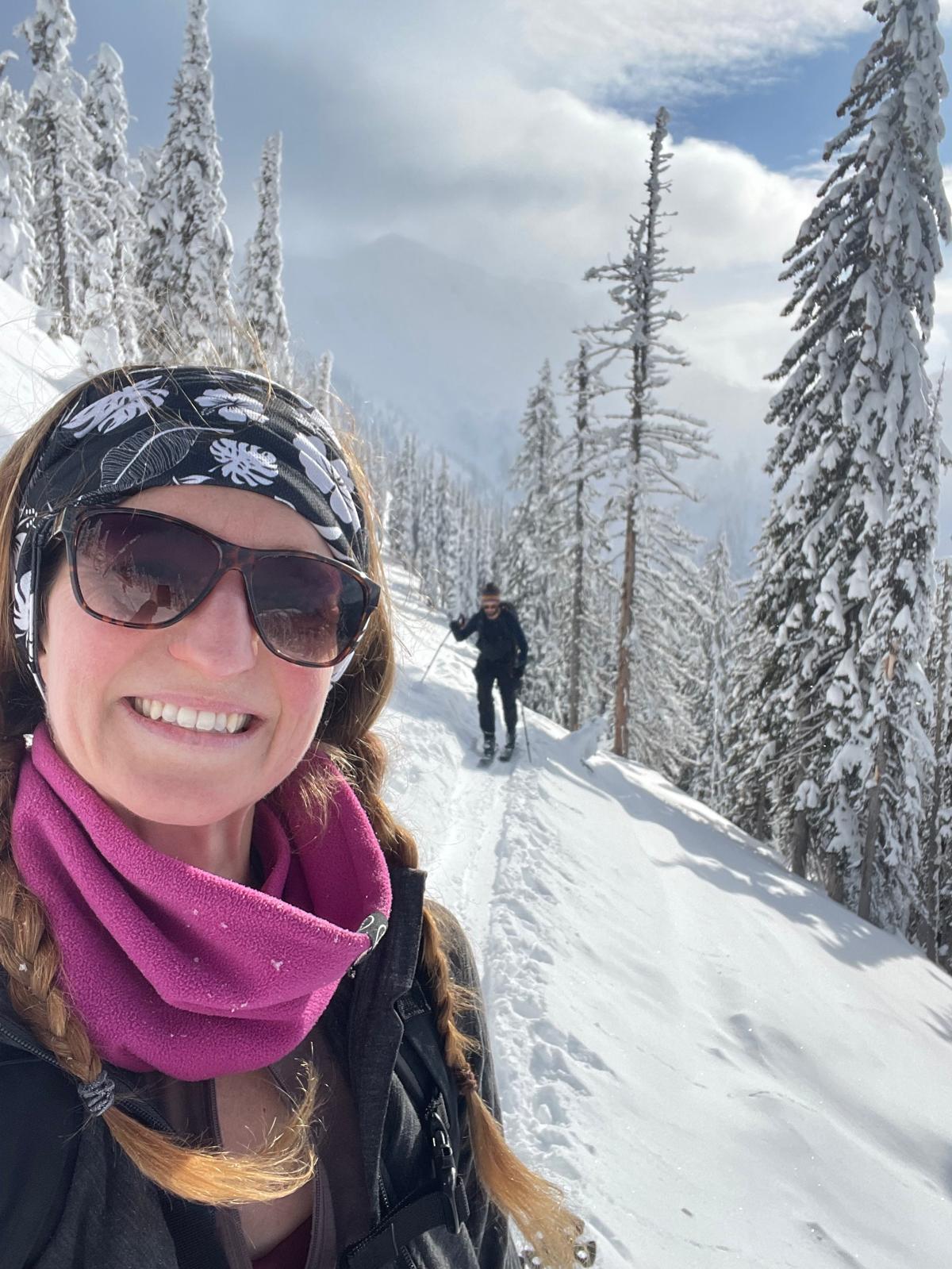 Simone in nature, intimacy coach and workshop facilitator